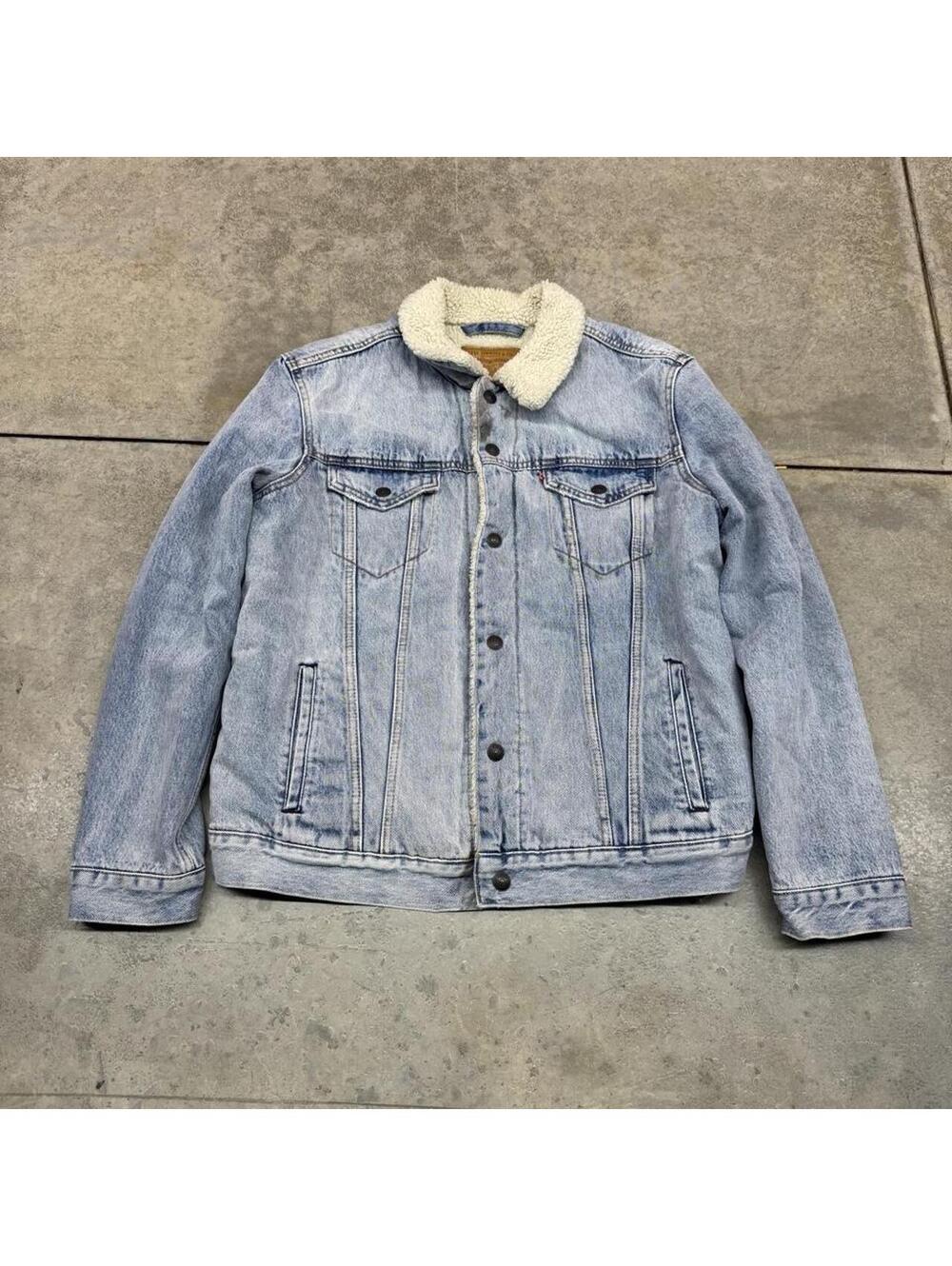 vintage levis faded blue sherpa lined denim jean trucker jacket large WOMENS